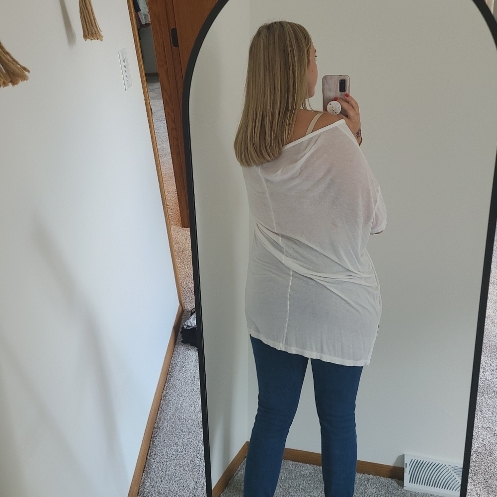 Hollister Mega Oversized Top White Women's Short Sleeved - Picture 5 of 12